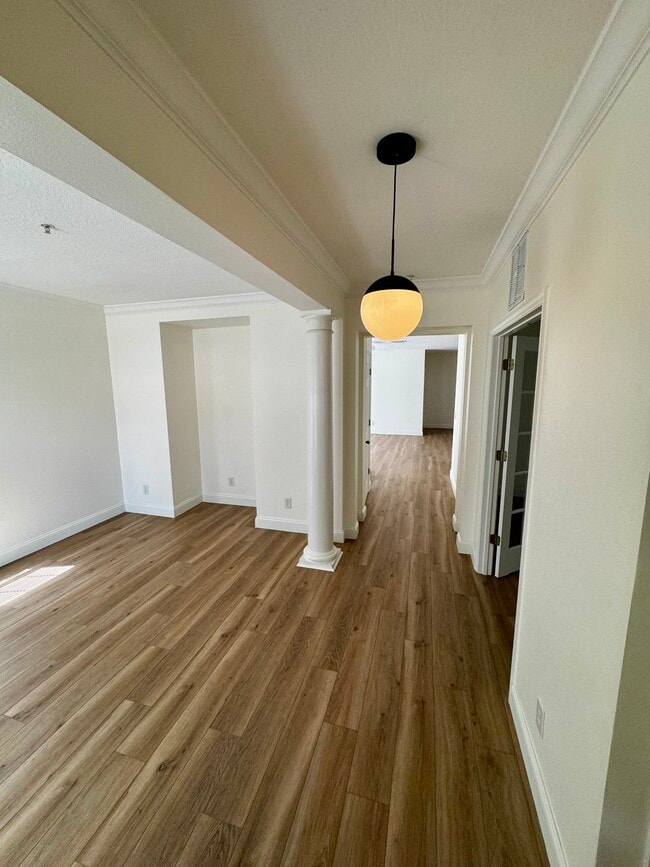 1542 Almond Ave in Orlando, FL - Building Photo - Building Photo