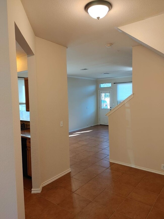 6149 Negley in Kyle, TX - Foto de edificio - Building Photo