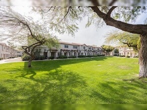1961 N Hartford St in Chandler, AZ - Foto de edificio - Building Photo