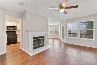 6804 Willowbrook Dr in Fayetteville, NC - Building Photo - Building Photo