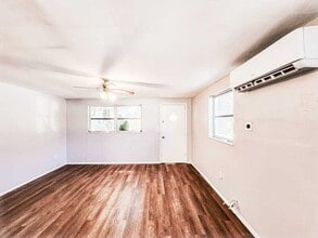 2611 41st Ave N in St. Petersburg, FL - Building Photo - Building Photo