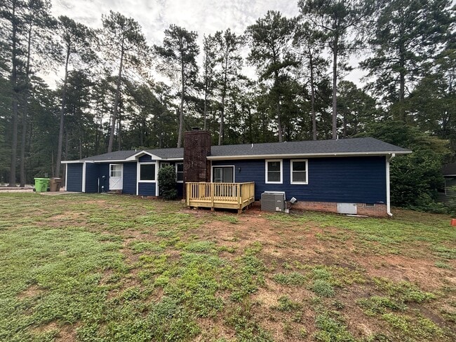 property at 1208 Lorimer Rd