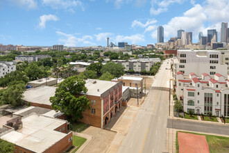 Cedars Park Lofts in Dallas, TX - Building Photo - Building Photo