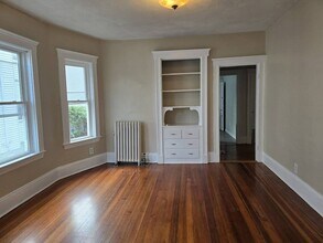 43 Warner St, Unit 2 in Medford, MA - Building Photo - Building Photo