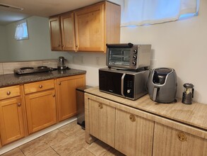 4851 Arlington Blvd, Unit Basement space in Arlington, VA - Foto de edificio - Building Photo