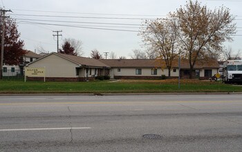 Silver Maple in Roseville, MI - Building Photo - Building Photo