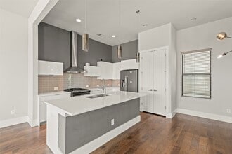 1613 Wheeler Ave in Houston, TX - Building Photo - Building Photo