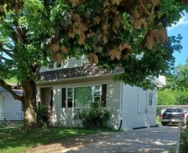 555 Lorraine Ave in Waukegan, IL - Building Photo - Building Photo