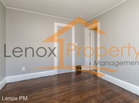 24283 Lexington Ave photo'