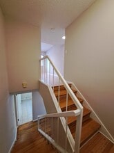 4339 W Sarah St in Burbank, CA - Building Photo - Building Photo