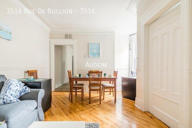 3516 Rue De Bullion in Montréal, QC - Building Photo - Building Photo