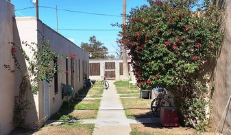 24 Monroes in Phoenix, AZ - Foto de edificio - Building Photo