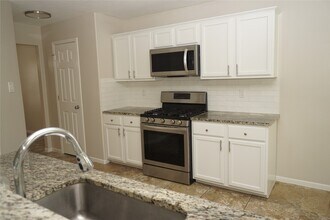 2434 Ranch Hollow Ct in Katy, TX - Building Photo - Building Photo