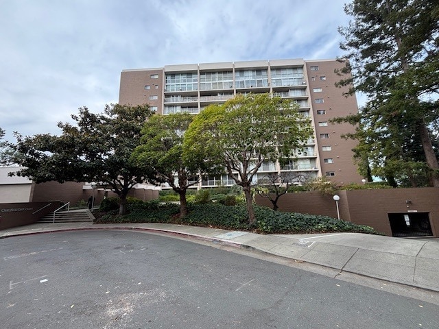 1 Kelton Ct in Oakland, CA - Building Photo - Building Photo