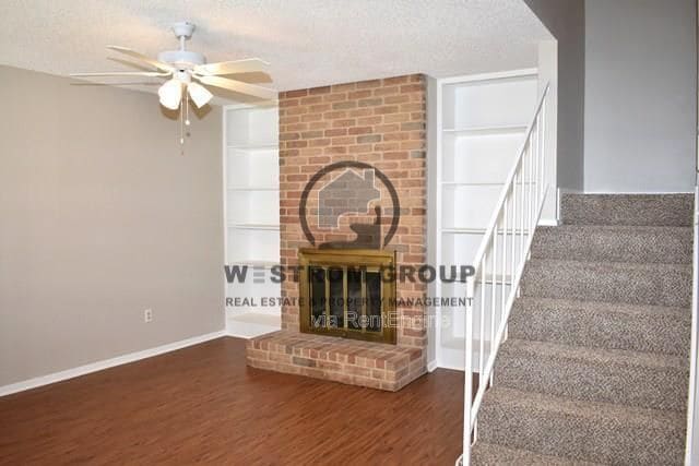 801 Treadwell Ct in Hurst, TX - Building Photo - Building Photo