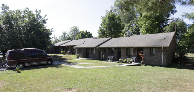 Sequoyah Village Apartments in Madisonville, TN - Building Photo - Building Photo