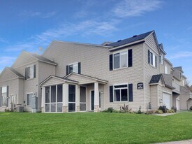 3840 Abercrombie Ln in Stillwater, MN - Building Photo