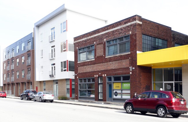 Circa Apartments in Indianapolis, IN - Foto de edificio - Building Photo