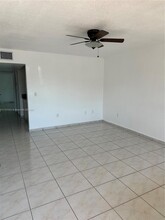 1085 W 71st St in Hialeah, FL - Building Photo - Building Photo