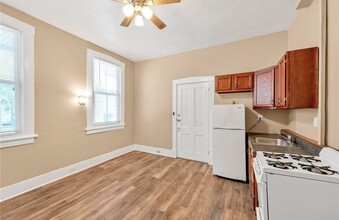 424 London St in Portsmouth, VA - Building Photo - Building Photo
