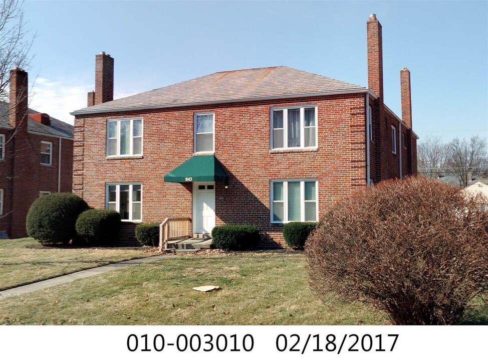 843 Kenwick Rd-Unit -B in Columbus, OH - Building Photo