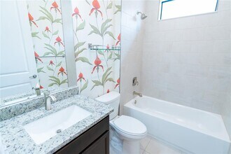 4952 Fairhope Cir in Lakewood Ranch, FL - Building Photo - Building Photo