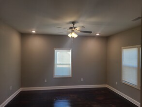 308 W King St in Jackson, TN - Building Photo - Building Photo