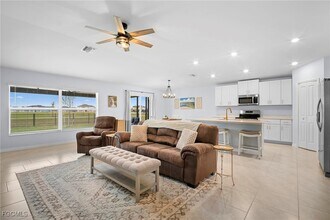 17741 Paradiso Wy in North Fort Myers, FL - Building Photo - Building Photo