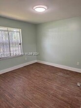 2793 NW 87th Terrace in Miami, FL - Building Photo - Building Photo