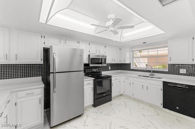 property at 6670 Ilex Cir