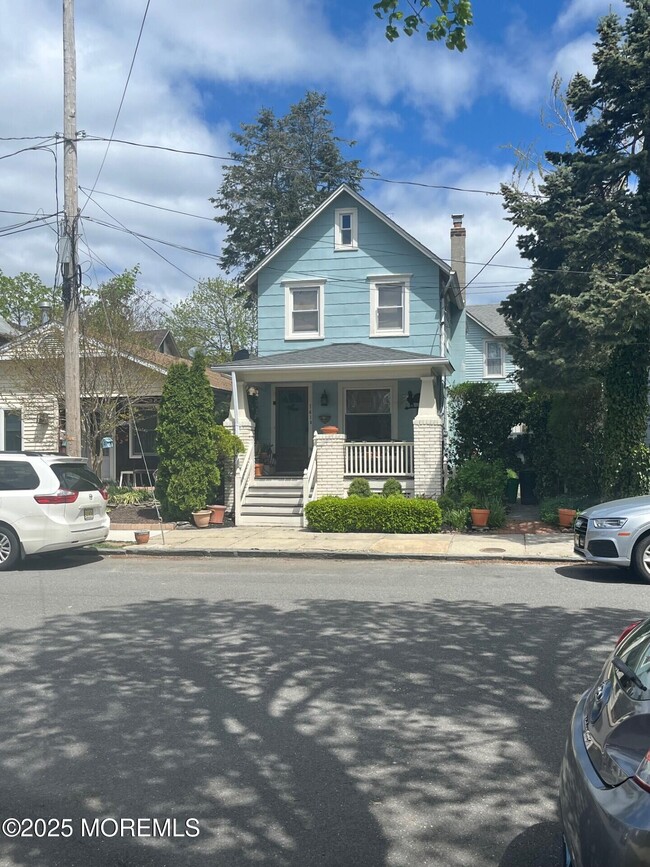 141 Embury Ave in Ocean Grove, NJ - Building Photo - Building Photo