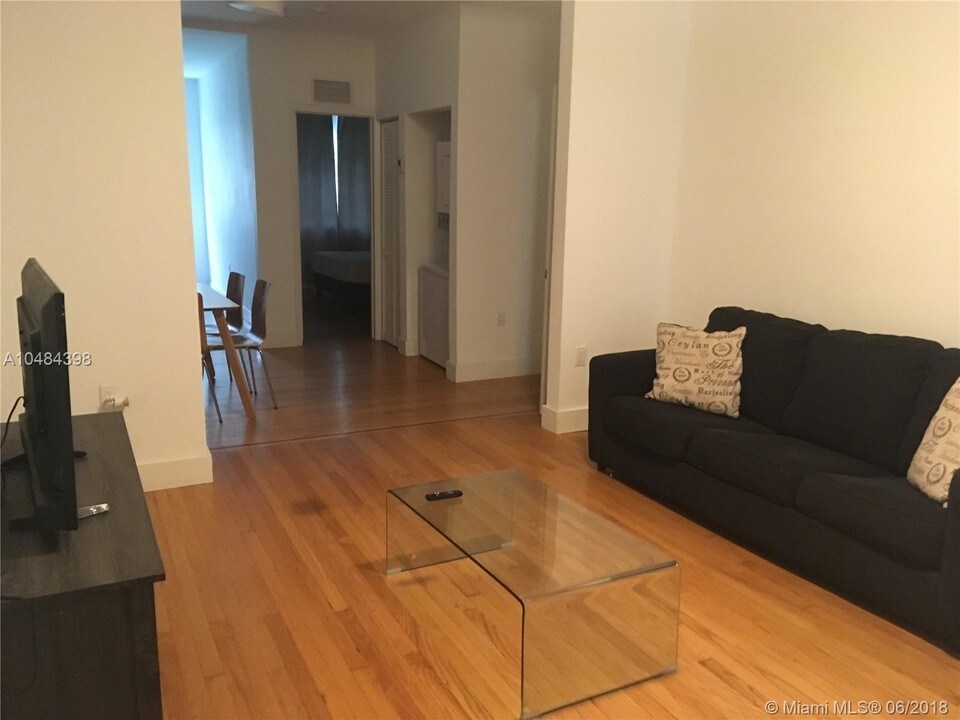 2905 Sheridan Ave-Unit -4 in Miami Beach, FL - Foto de edificio