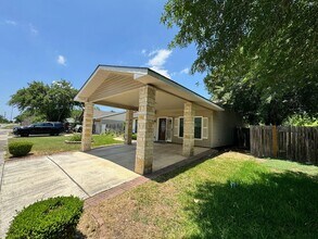 4707 Swann Ln in San Antonio, TX - Building Photo - Building Photo