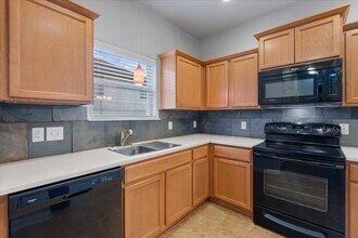 5804 Arbor Pavilion Ln in Austin, TX - Building Photo - Building Photo