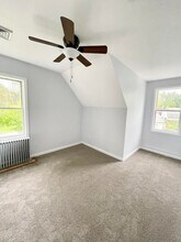 2 Snowling Rd in Uxbridge, MA - Building Photo - Building Photo