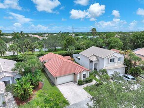 17002 NW 10th St in Pembroke Pines, FL - Building Photo - Building Photo