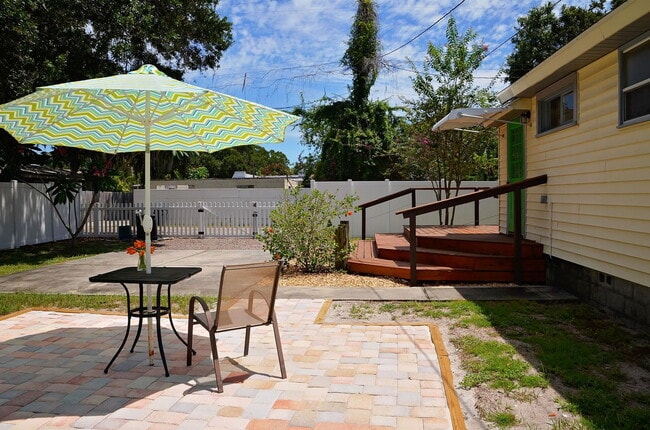 5026 26th Ave S in Gulfport, FL - Building Photo - Building Photo