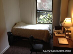 405 Beacon St, Unit C in Boston, MA - Building Photo - Building Photo