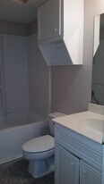 1715 Hazelwood St in Conroe, TX - Building Photo