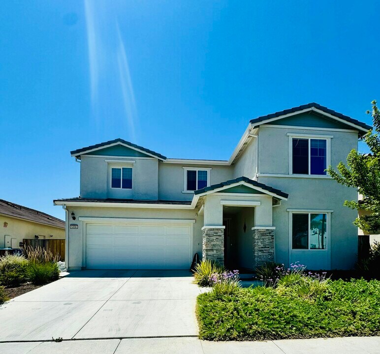 5356 Knights Valley Ln in Antioch, CA - Building Photo