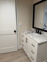 2767 E Yesler Way, Unit BASEMENT in Seattle, WA - Foto de edificio - Building Photo