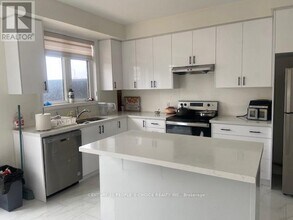 33 Camino Real Dr in Caledon, ON - Building Photo - Building Photo