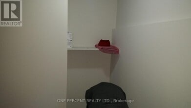 52 Timberlane Dr in Brampton, ON - Building Photo - Building Photo