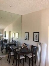 4492 NE Ocean Blvd-Unit -3 in Jensen Beach, FL - Building Photo - Building Photo