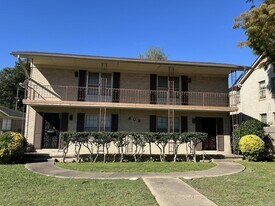 609 Chickadee Dr in Little Rock, AR - Building Photo