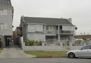 1716 3/4 Winona Blvd in Los Angeles, CA - Building Photo - Building Photo