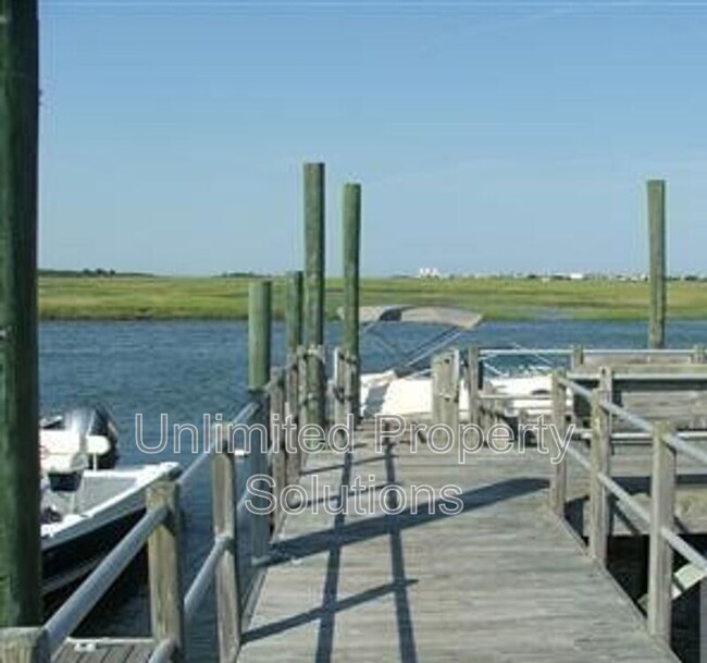 107 Driftwood Ct in Wrightsville Beach, NC - Building Photo - Building Photo