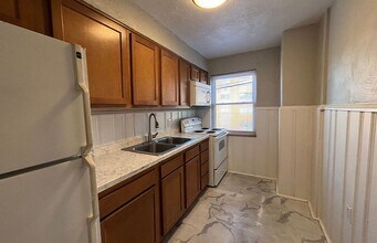 Lowell 596 in Cincinnati, OH - Building Photo - Building Photo