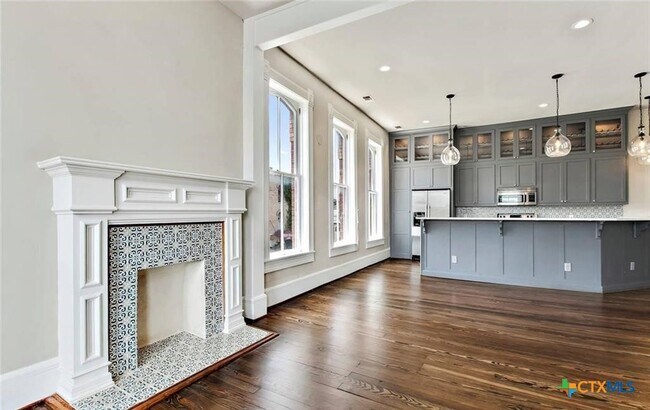 property at 202 N LBJ Dr