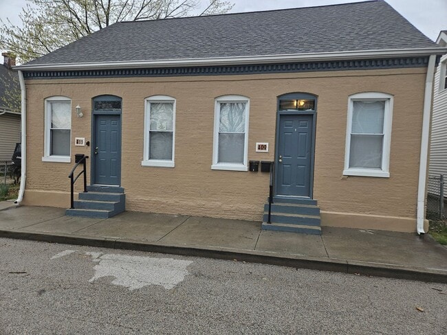 property at 409-411 S 1st St
